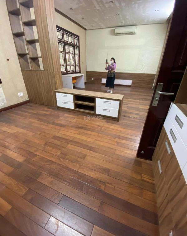 Chủ cho thuê Nhà mặt phố 110m²