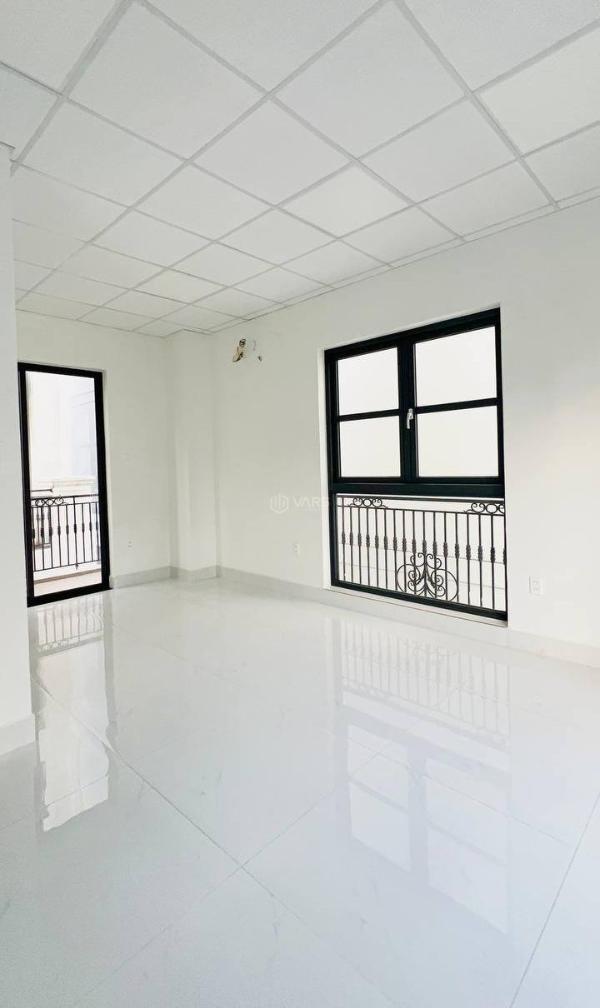 Cho thuê căn biệt thự đơn lập thiết kế đẹp, sang trọng bậc 🏠 nhất tại vinhomes