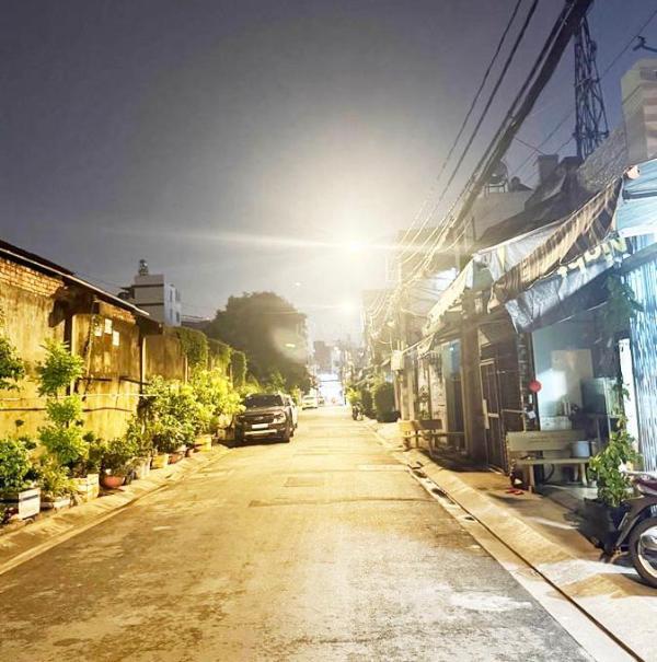 Cần bán Nhà trong hẻm 83m²