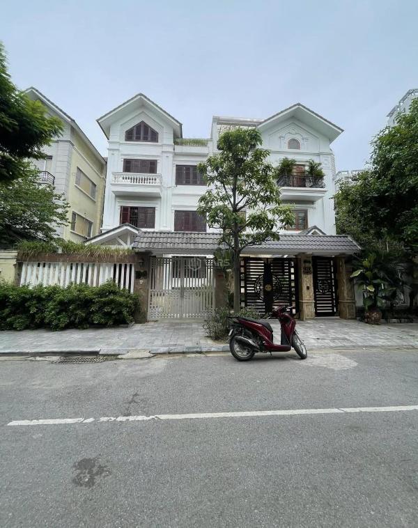 Cho thuê biệt thự mới sang trọng có hầm, thang máy kđt 🆘 nam cường, cổ nhuế. 200m