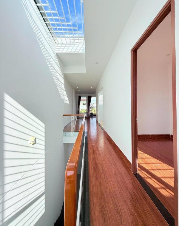 Bán nhà mặt tiền hòa minh 🏣 7 - cách biển chỉ 100m - 3 tầng full nội thất