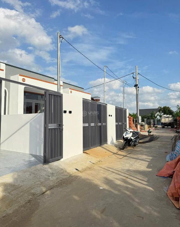Chủ cần bán Nhà trong hẻm 100m²