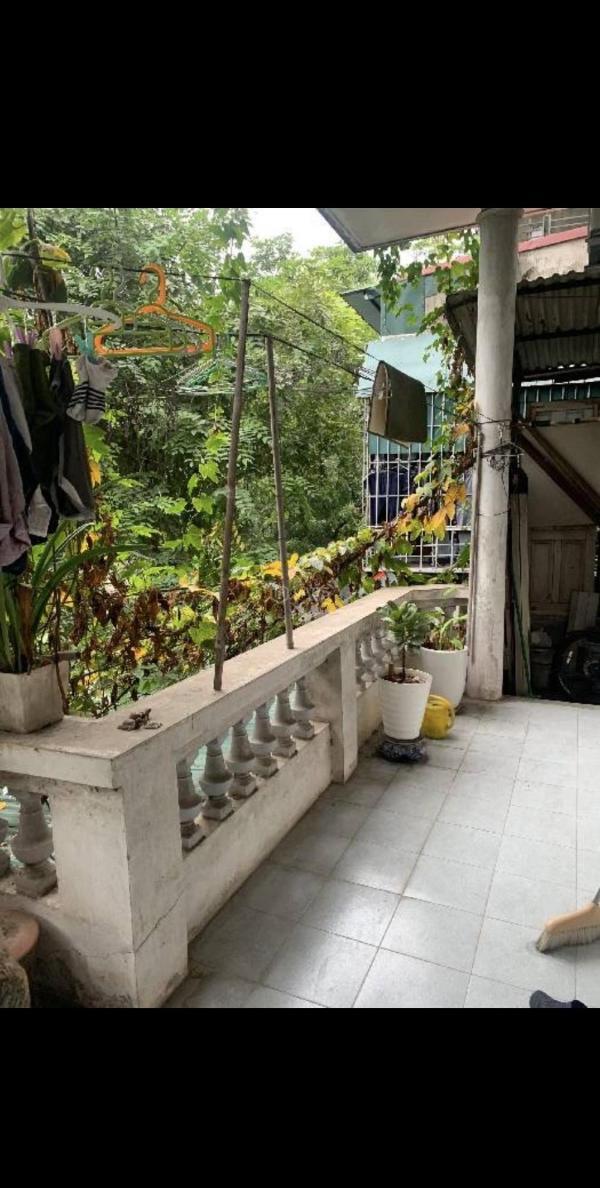 ⭐️bán gấp nhà 🏢 mặt hồ xã đàn 150m2 view hồ mặt tiền rộng giá 50 tỉ có tl.