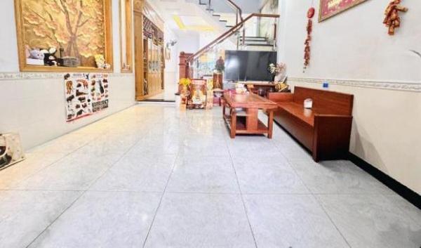 Cần bán Nhà mặt phố 99m²