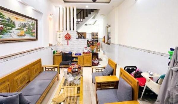 Cần bán Nhà trong hẻm 68m²