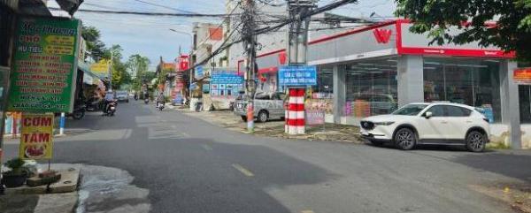 Chủ cần bán Nhà mặt phố 100m²