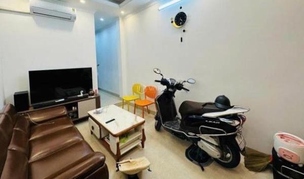 Bán nhà Phan Kế Bính, lô góc, 5 tầng thang máy, 🏠 trung tâm Ba Đình