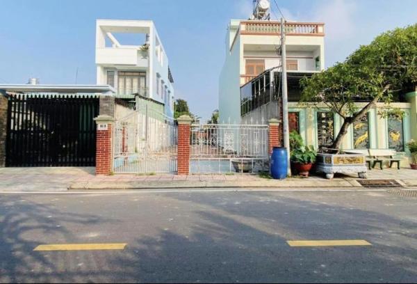 Cần bán Đất nền riêng lẻ 300m²