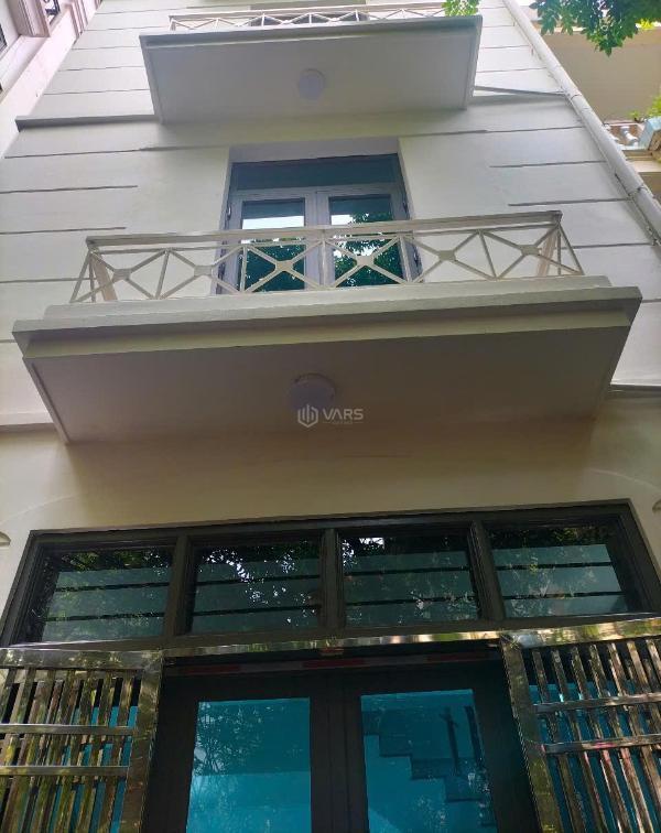 Bán 🏡 nhà lô góc 4 tầng, ô tô đỗ cửa tại thanh xuân - sổ đỏ chính chủ