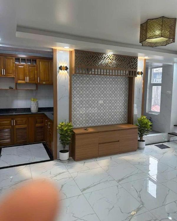 Bán nhà hai bà trưng 100m2 4pn chỉ 4.5 tỷ ô tô đỗ cửa 🏢 gần bách khoa