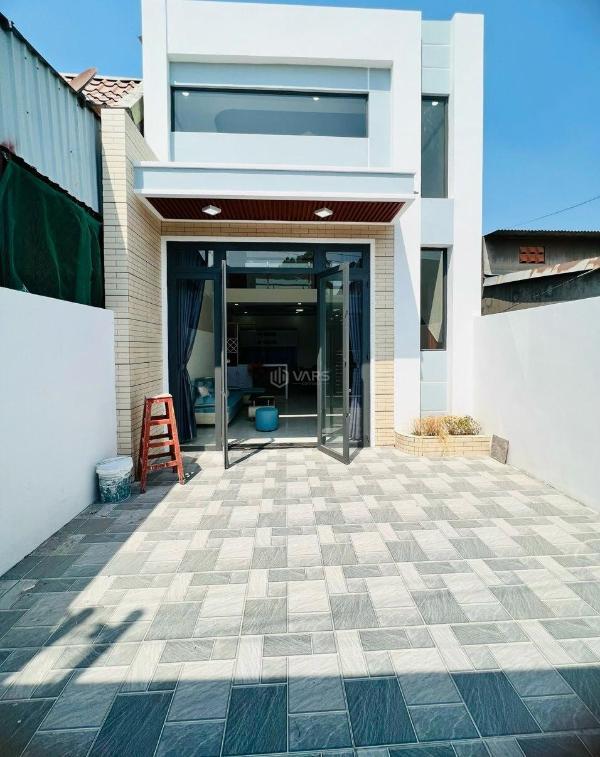 Chủ cần bán Nhà mặt phố 100m²