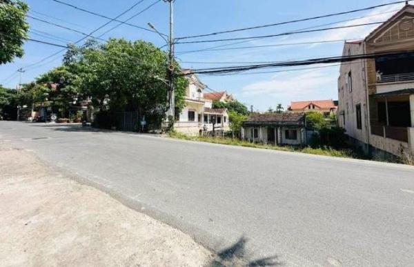 Bán nhanh 🏚️ lô đất đẹp 3 mặt tiền đường Lê Thành Đồng