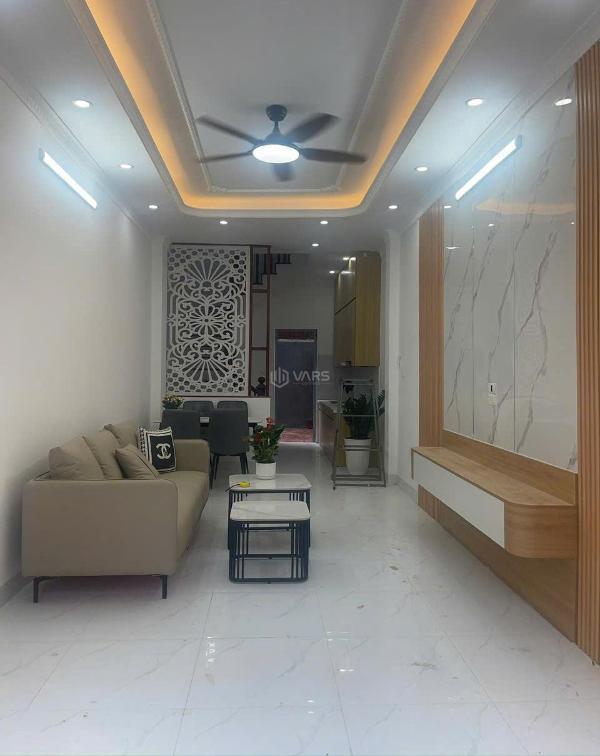 Cực thơm 🏬 bát khối 35m2 ô tô ngủ trong nhà giá hẻm xem áy