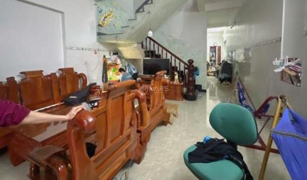 Bán Nhà mặt phố 150m²