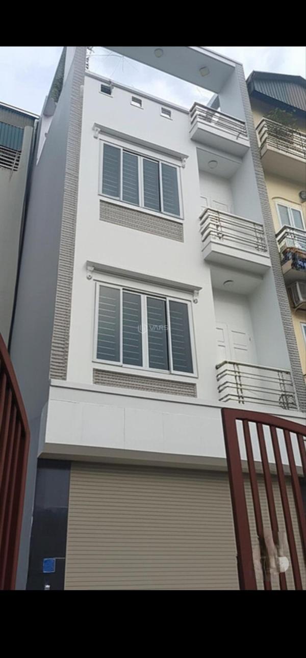 Bán Nhà mặt phố 6.1m²