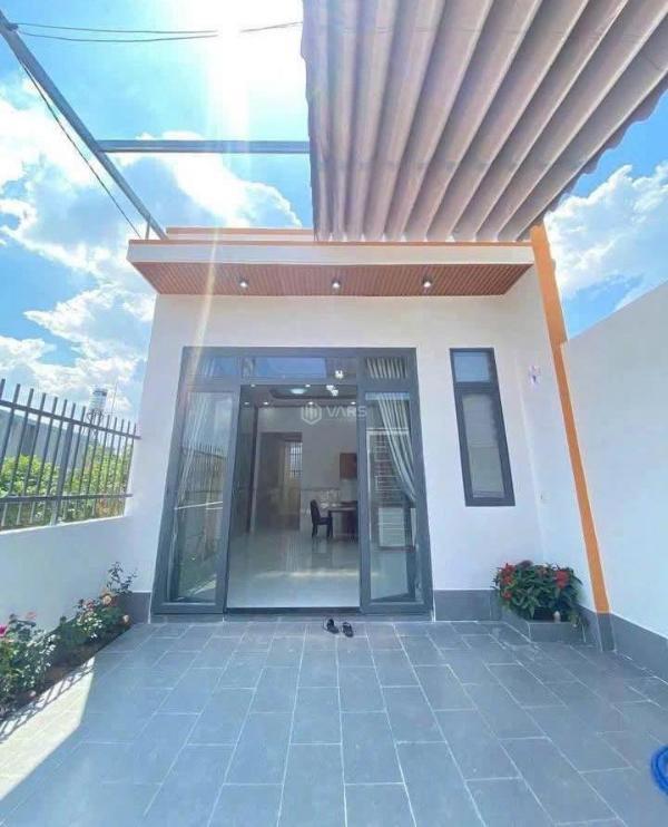 Cần bán Nhà trong hẻm 100m²