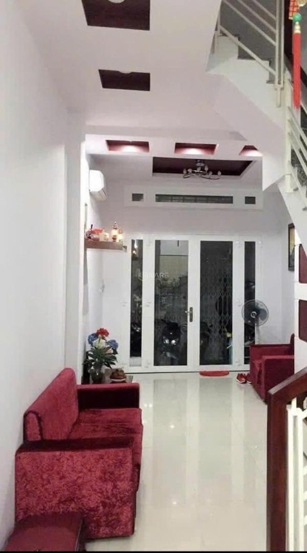Cần bán Nhà trong hẻm 50m²