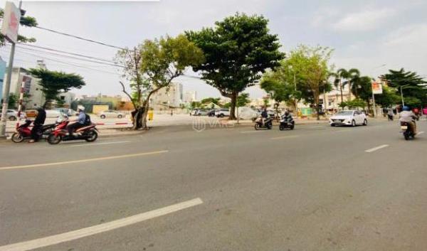 Chủ cần bán Nhà trong hẻm 100m²