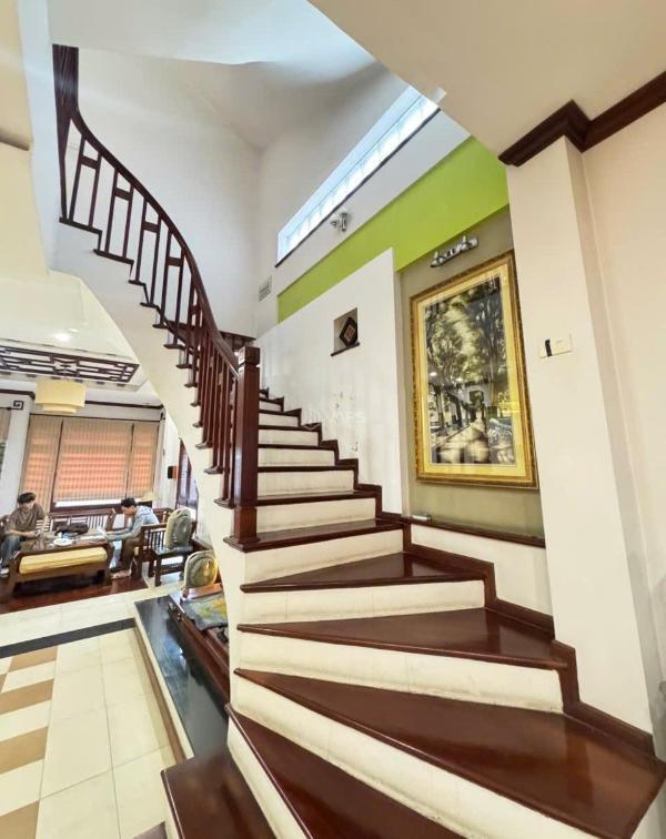 Cần bán Nhà mặt phố 74m²