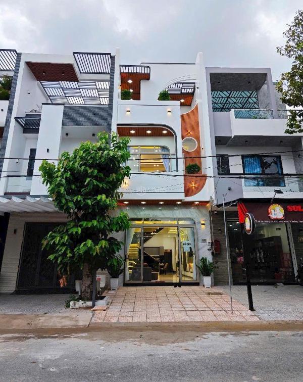 Bán Nhà mặt phố 255m²