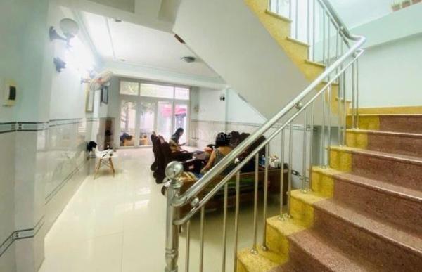 Bán Nhà mặt phố 56m²