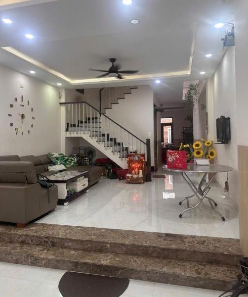 Cần bán Nhà mặt phố 100m²