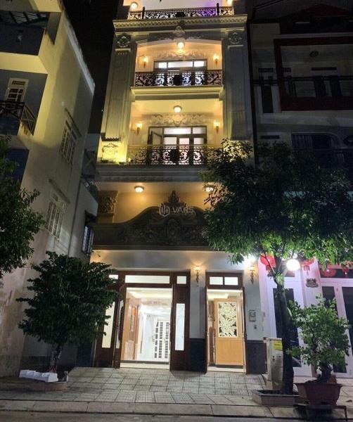 Chủ cần bán Nhà mặt phố 101m²