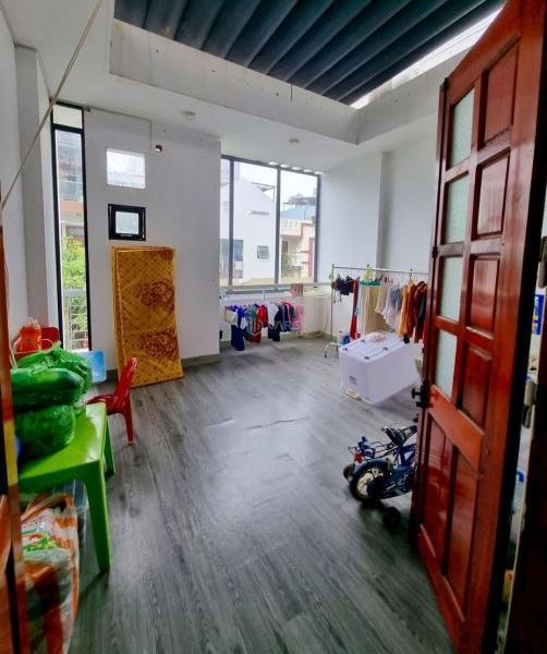 Cần bán Nhà mặt phố 72m²
