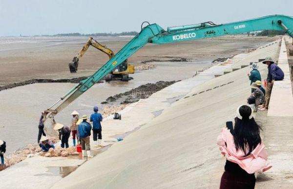 Có mảnh đất biển Quất 🏦 Lâm cực đẹp 73m2 MT7.3m bề thế đường ô tô giá đầu tư nhỉnh tỷ