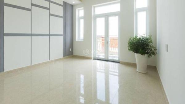 *Bán nhà đường 10m5 Phạm Tứ, gần Lương Định Của, dt 100m2, 🏦 giá 7 Tỷ