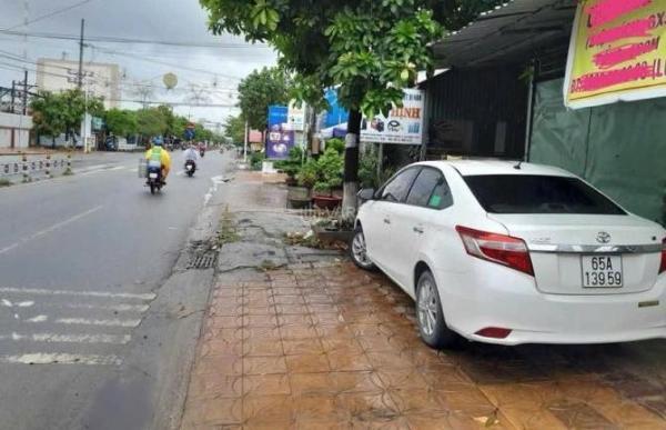 Cho thuê ☘ kho 180 m2 mặt tiền Phạm Hùng 10 triệu
