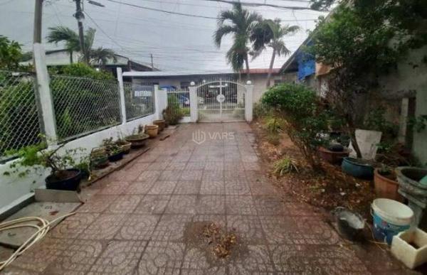 Chủ cho thuê Nhà mặt phố 150m²