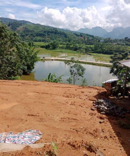 Diện 👍 tích: 1.400m² (1.000m² thổ cư, còn lại là đất trồng CLN) tại Kim Bôi, Hòa Bình.