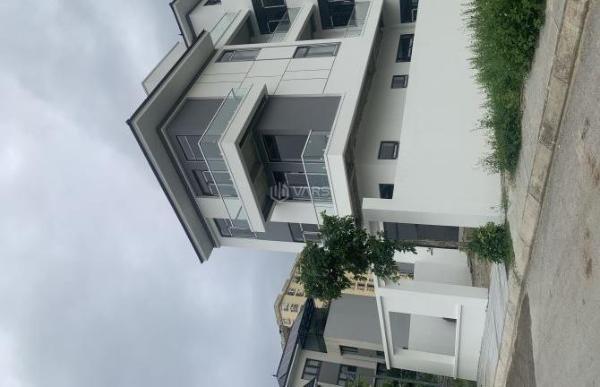 Cần bán Nhà mặt phố 175m²