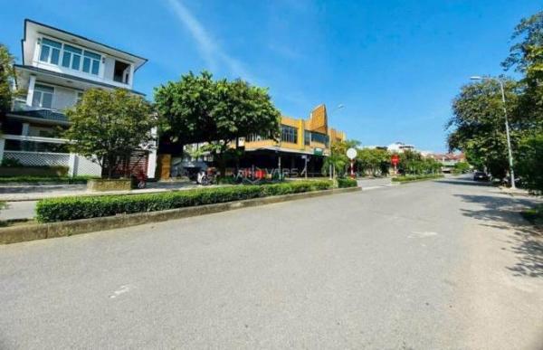 Đất mặt tiền tuyến phố 🏚️ Lê Quang Đạo. Kinh Doanh sầm uất