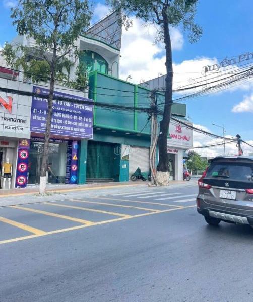 Cần bán Nhà mặt phố 101m²