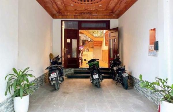 🏘🏘CHO THUÊ 🏦 NHÀ 3 TẦNG MẶT TIỀN PHẠM NGỌC THẠCH, TP HUẾ