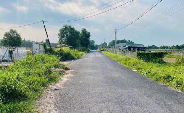 Đất 2mt đường nhựa và bê tông sẵn thổ 🏠 cư làm nhà vườn