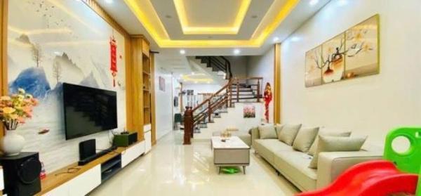 Chủ cần bán Nhà mặt phố 84m²