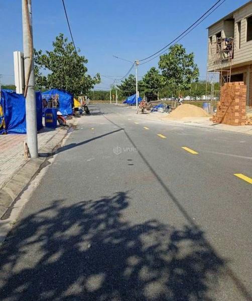 Bán Gấp lô đất ở khu dân cư Nam Long 🏢 3 Bình Dương - Phường Long Nguyên - tP.HCM