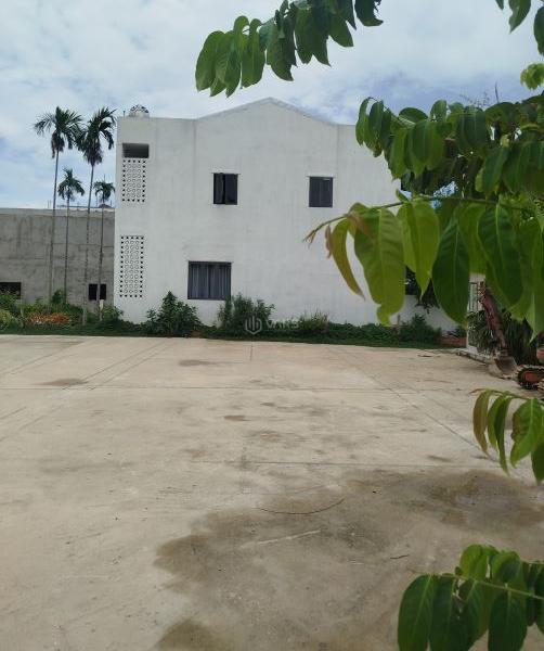 Bán Nhà mặt phố 169m²