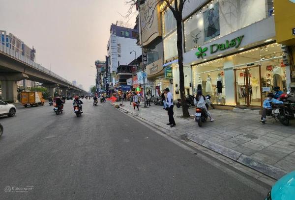 Chủ cần bán Nhà mặt phố 69m²
