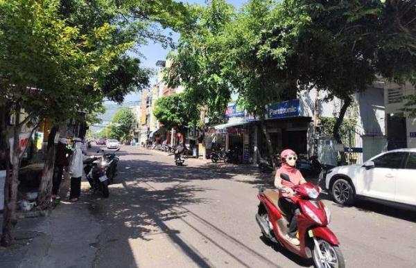 Bán Nhà mặt phố 85m²