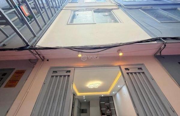 Bán Nhà trong hẻm 32m²