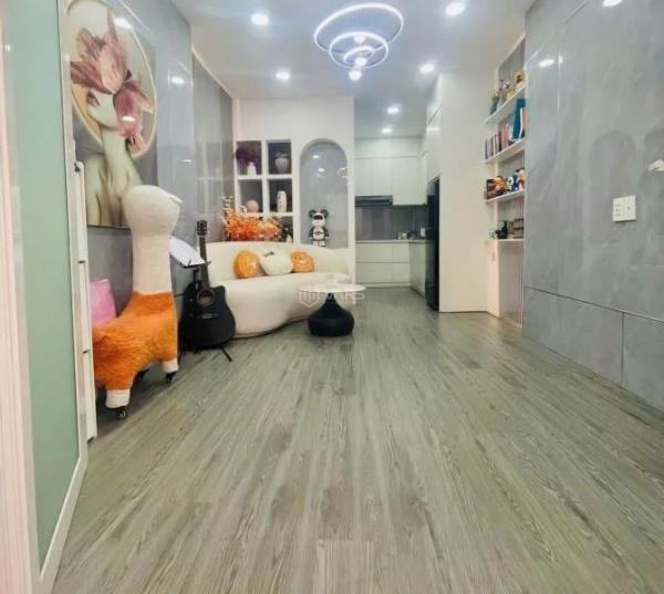 Cần bán Nhà trong hẻm 21m²