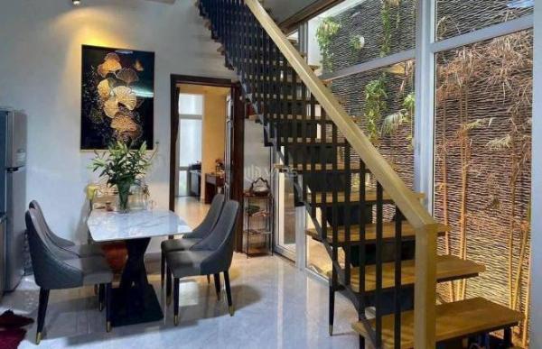 CHO THUÊ NHÀ 2 TẦNG ĐẸP FULL NỘI THẤT MẶT TIỀN NGUYỄN HỮU HÀO - NAM VIỆT 🏘️ Á