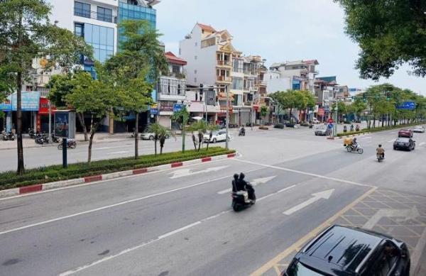 Bán nhà mặt phố Ngô gia tự, căn góc 3 🏢 mặt đường đẹp vô cùng DT 82m²