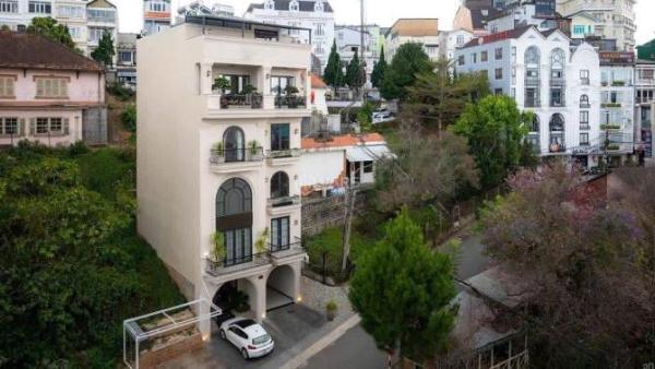 BÁN NHÀ ĐẸP - MẶT TIỀN THỦ 🏘️ KHOA HUÂN PHƯỜNG 1 NGAY TT- CHỈ 3 PHÚT ĐI BỘ RA CHỢ ĐÊM ĐÀ LẠT