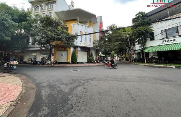 Bán Nhà mặt phố 110m²