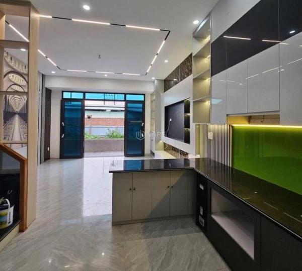 Cần bán Nhà trong hẻm 40m²